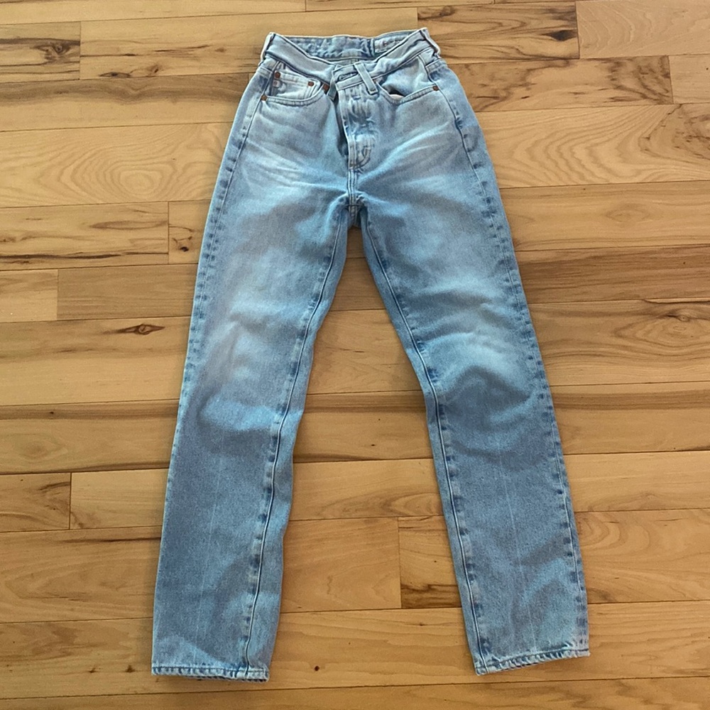 AG Alexxis Jeans Size 23R